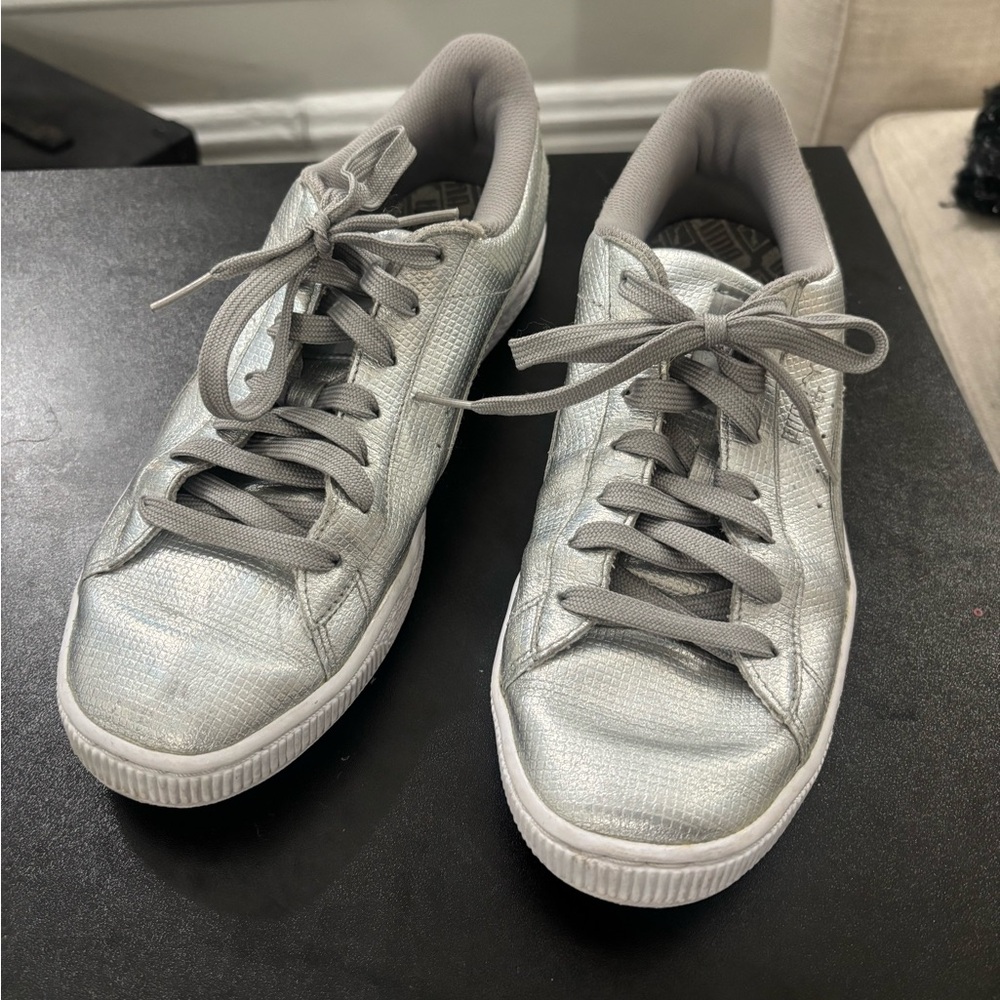 Puma Basket Metallic Lace-Up Low-Top Sneakers Size 8.5